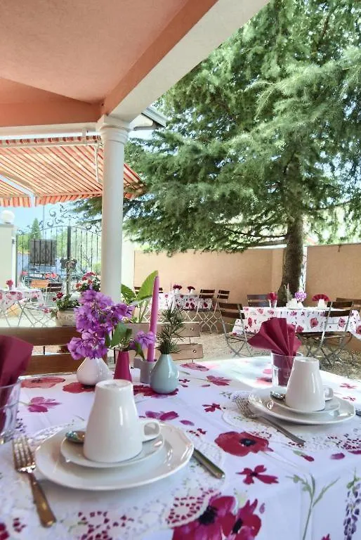 Hotel Villa Vera 2 Fazana 4*,